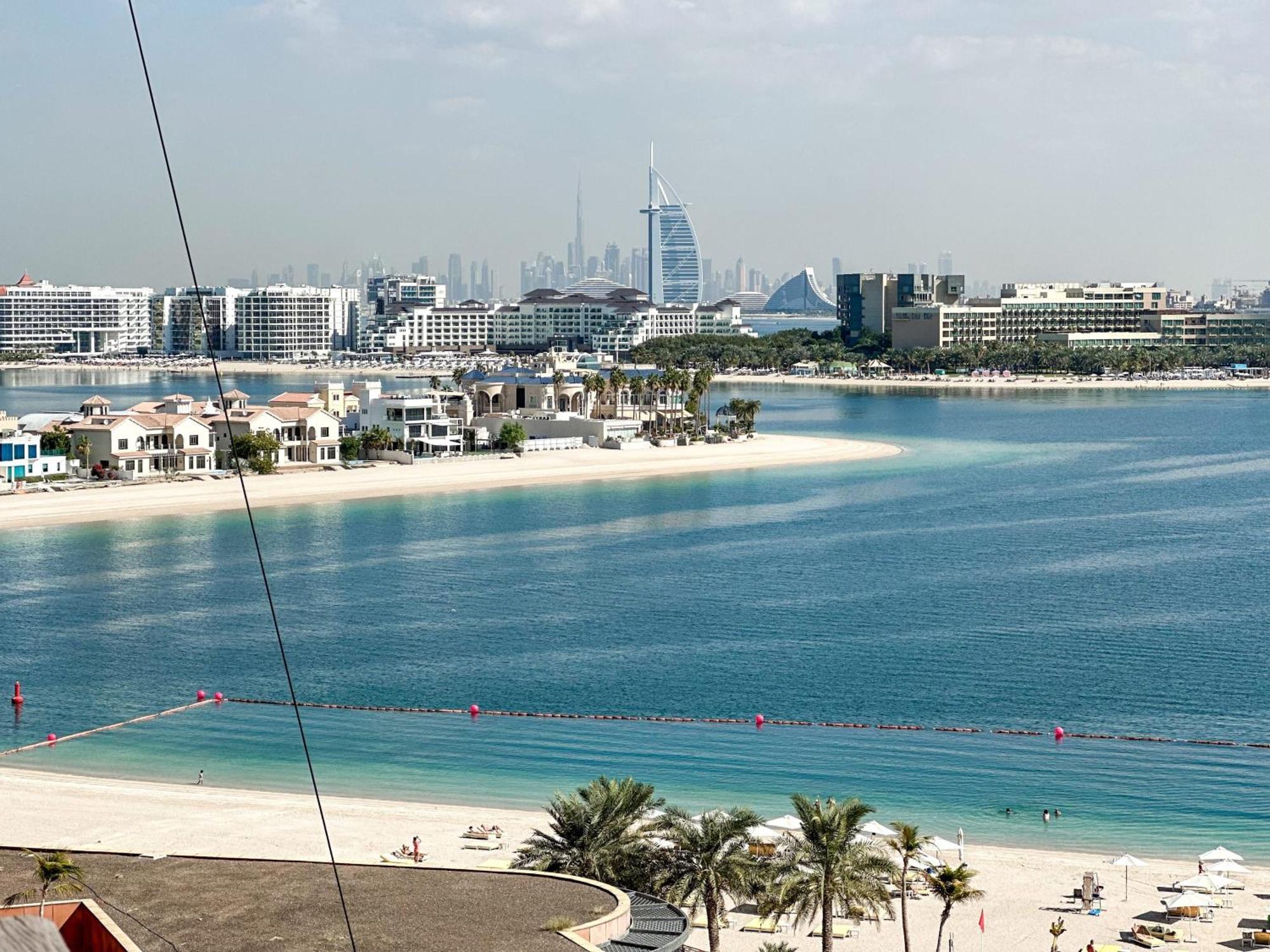 Modern Beachfront 1Br Apartment - Tiara Residence ดูไบ ภายนอก รูปภาพ